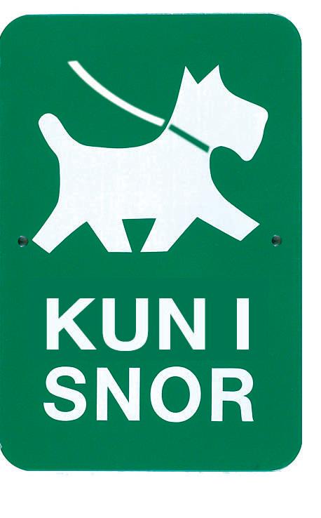 Skilt: Hund kun i snor,  20 x 30 cm